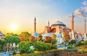 Ayasofya, beş yüz sene devam eden vaziyet-i kudsiyesine çevrildi