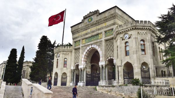 Kürsüden Sokağa Vefa